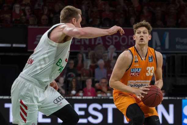 从更广泛的 从更广泛的