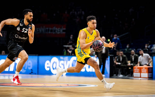 与排名上表 与排名上表